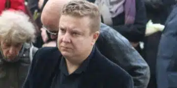 Актьорът Васил Драганов познат от „Комиците“ и „Столичани в повече“ инвестира в имоти, купил си 130 кв апартамент 4