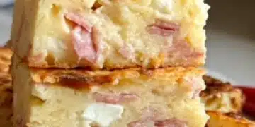 Мога да я хапвам всеки ден: Уникална баница без кори с мляко и яйца 1