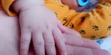 Как да се грижим за първата коса на нашето бебе? Полезни съвети 14