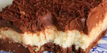 За всеки който обича сладкото: вкусна и лесна торта без печене 4
