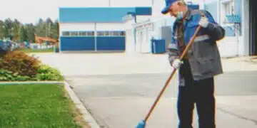 Жена каза на подчинен, че е уволнен, без да знае, че точно той ще ѝ бъде шеф на другия ден 1