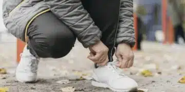 Вместо стелки, сложете фолио в обувките си: краката ви никога повече няма да са студени 4