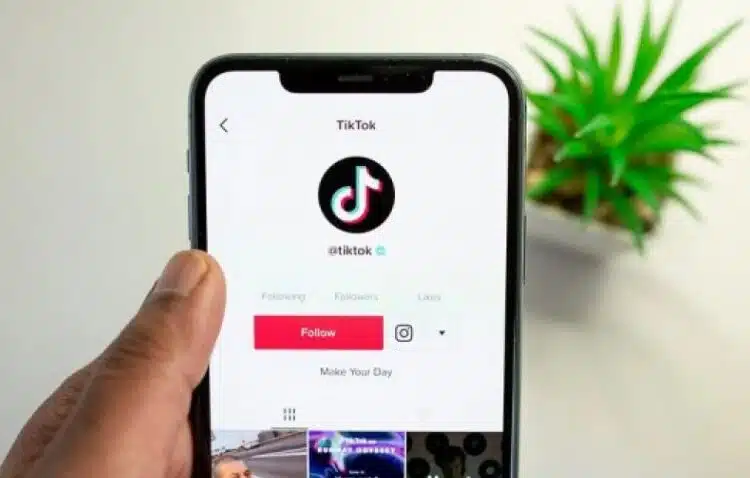Мнозина лекари алармират за опасна мода, която идва от платформата TikTok, бъдете предупредени! 1 Мнозина лекари алармират за опасна мода, която идва от платформата TikTok, бъдете предупредени! 1