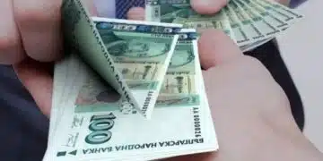 У нас - все повече банкноти с номинал 50 и 100 лева са в обръщение 9