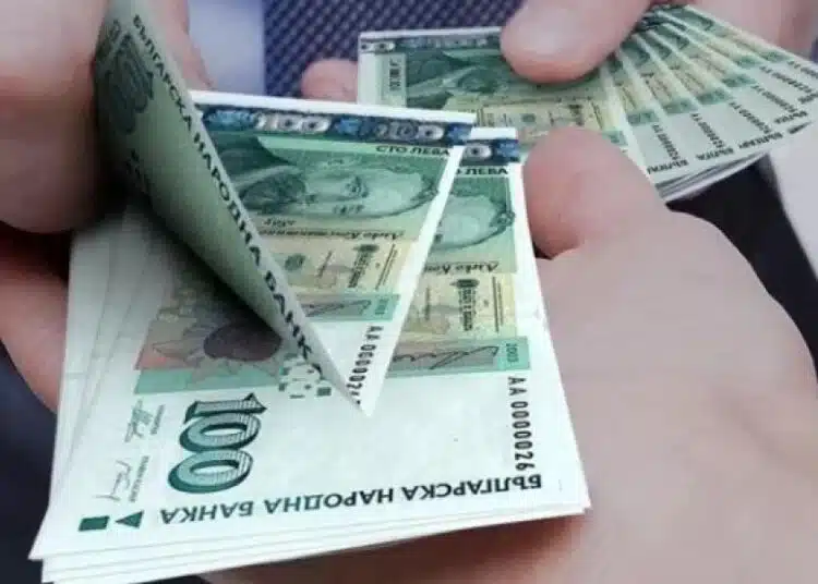 Българи на които заплата расте най-бързо - има ли шокирани? 1