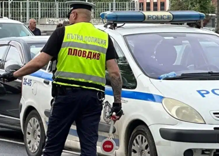Из цяла Австрия търсеха един определен автомобил – а той се оказа в любим наш град 1 Из цяла Австрия търсеха един определен автомобил – а той се оказа в любим наш град 1