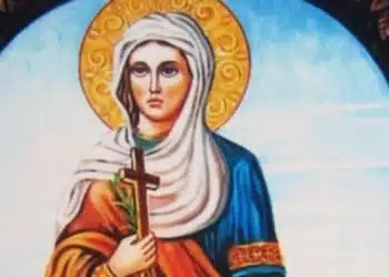 Днес е празник, а едно красиво име на неземна красавица има повод да почерпи! Честито! 6