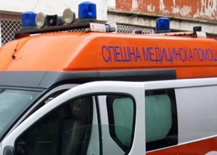 От последните минути: при пожар в дома си баща и дете пострадаха 1