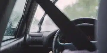 Ако шофирате със зимно яке, шал или ръкавици в Испания ще отнесете солена глоба 5
