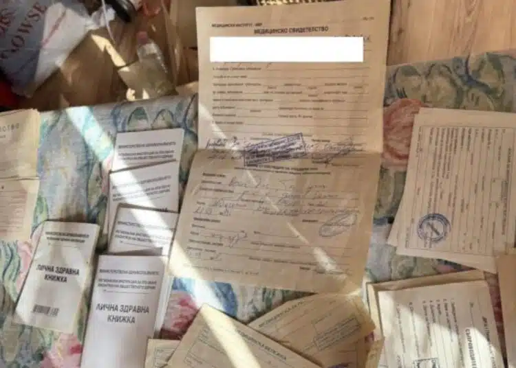 Възрастна медицинска сестра измисли топ схемата за печеленe на пари на 74 години 1