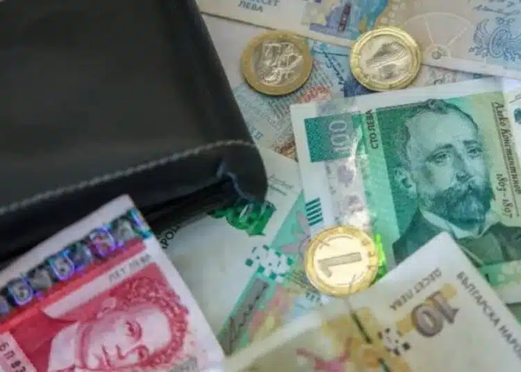 Заради минималната заплата у нас, нова "битка" между синдикати и работодатели 1
