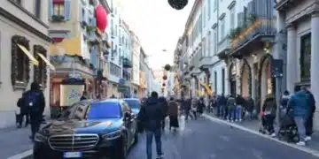 Ето къде се намира най-скъпата търговска улица в света 1