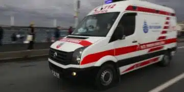 Огромен пожар във фабрика за медицински изделия в Истанбул, по данни – има пострадали 6