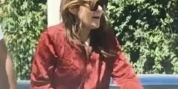 Топ поп-фолк певица успя да вдигне магазин в Белград във въздуха, държала се неприлично и арогантно 15