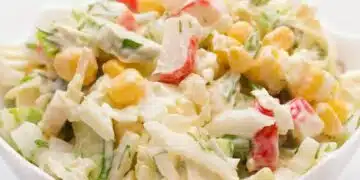 Лесна и вкусна салата, която хапваме на Нова Година (Рецепта) 11