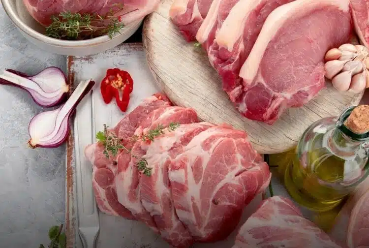 Тайна съставка, която прави свинското с праз още по-вкусно 1 Тайна съставка, която прави свинското с праз още по-вкусно 1
