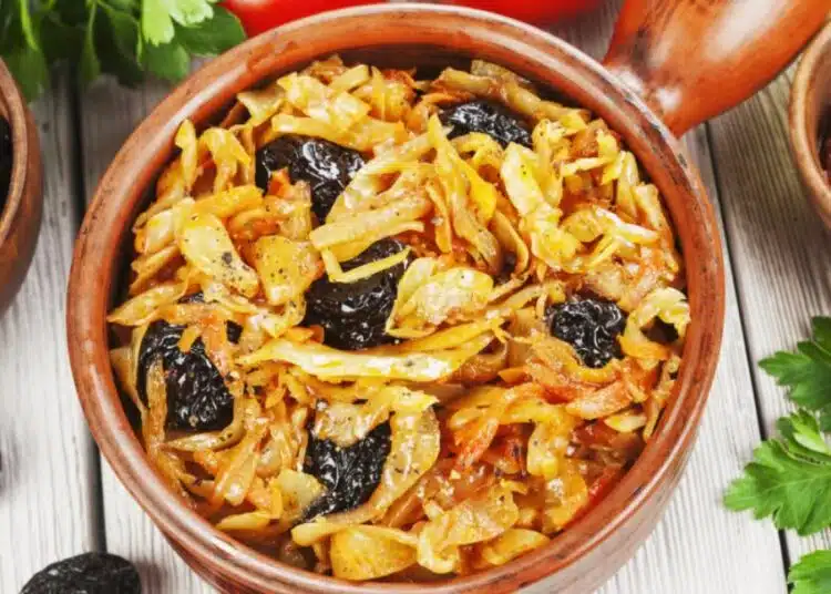 Не знаехте, че обикновеното зеле може да бъде толкова вкусно: Тайна съставка ще го направи невероятно ароматно 1