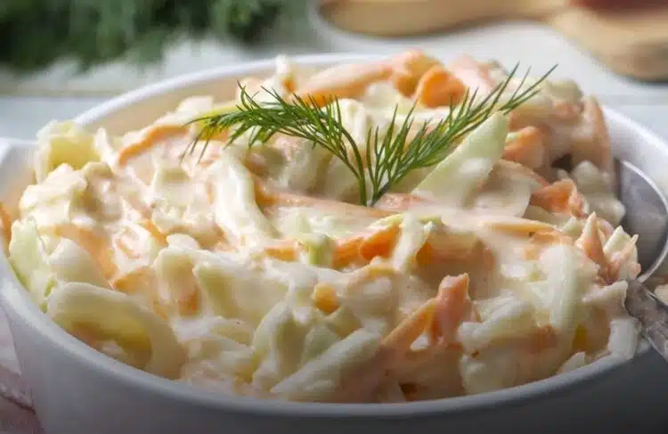 Зелева салата с вкусен и лесен дресинг (Рецепта) 1 Зелева салата с вкусен и лесен дресинг (Рецепта) 1