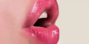 Плътни устни и още 7 неща, които най-много дразнят мъжете при жените 6