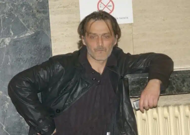 За бащата на Мануела Горсова: още докато бил в казармата бягал, за да играе комар, на косъм бил от военен съд 1