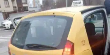 В Пловдив чужденец твърди, че таксиметров шофьор му е поискал сумата от 80 лева за курс от 6 километра 2