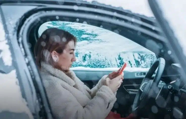 Притеснително ли е ако непознати снимат автомобила ни на улицата с телефон, пращат ли се подобни снимки в база данни? 1