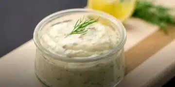 Млечен сос за риба, който правя на всеки Никулден 1