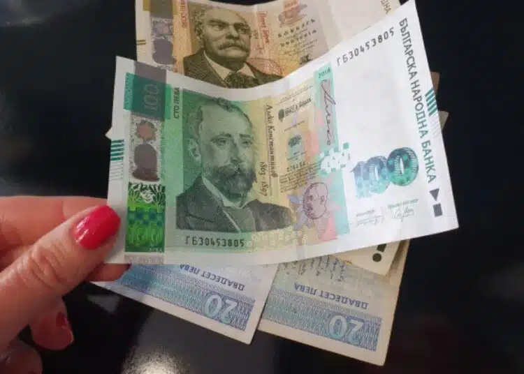 Някои работодатели у нас продължават да желаят да се отмени новата минимална заплата 1 Някои работодатели у нас продължават да желаят да се отмени новата минимална заплата 1