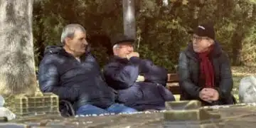 Решили са го, скоро ще е и официално: Около 330 хиляди български бедни пенсионери ще вземат за Коледа добавка в размер на 100 лева 14