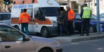 Шофьор на 86 години направи пътно произшествие с ученичка, тя е в болница 3