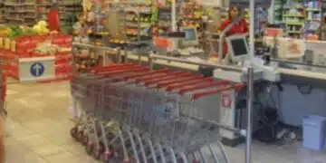Без данни за срок на годност продават стоки в търговски вериги 7