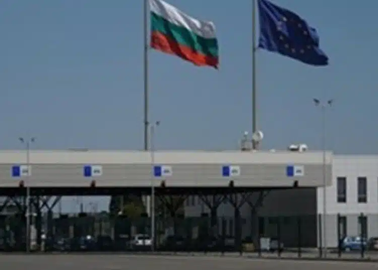 Откриха у сърбин на митницата на Капитан Андреево бижута за над 168 000 лв. 1