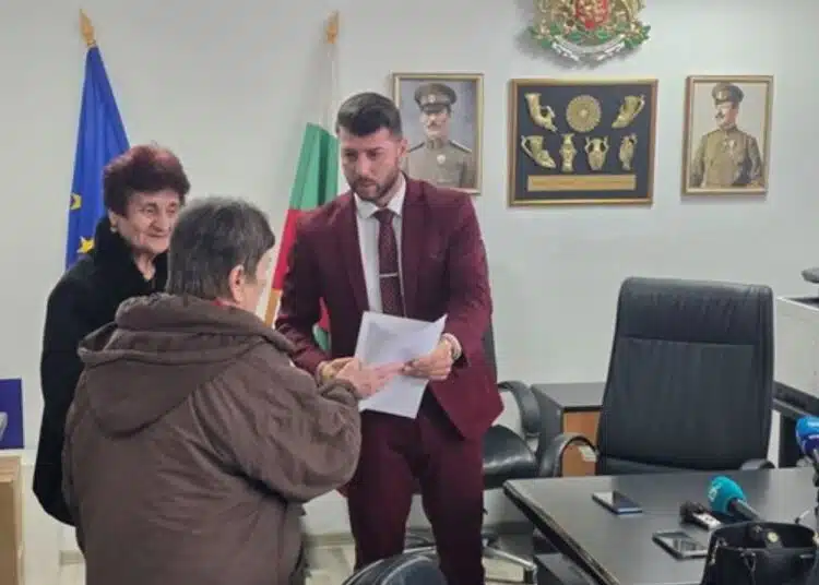 Четири варненки си върнаха парите от алоизмамници 1
