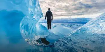 Поради каква причина горещата вода замръзва значително по-бързо от студената? 1