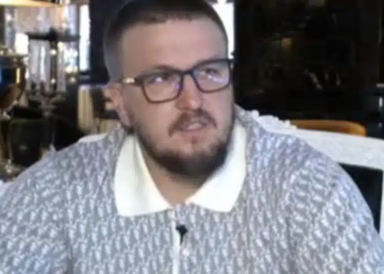 Мениджърът на Усик каза, че Кобрата трябва да изчака поне 2 години за мач с него 1 Мениджърът на Усик каза, че Кобрата трябва да изчака поне 2 години за мач с него 1
