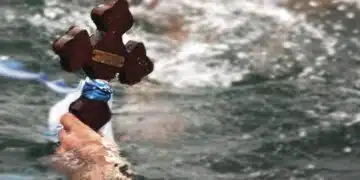 Утре – 6 януари е БОГОЯВЛЕНИЕ! Повод да почерпят имат 17 водни имена, спазват се и определени важни забрани 2