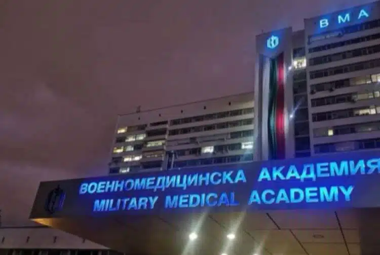 От ВМА с публично изявление за състоянието на завърналите се от плен моряци: във видимо добро състояние се намират 1 От ВМА с публично изявление за състоянието на завърналите се от плен моряци: във видимо добро състояние се намират 1