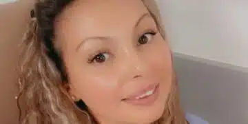 Акушерката, която танцува с новородено бебенце: Съжалявам искрено, не съм искала да нараня никого 1