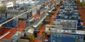 Бизнесът у нас категорично: чужди инвеститори се оттеглят, хотелите по морето отварят по-късно, фабриките наемат пенсионери