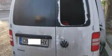 В София разбиха два автомобила 9