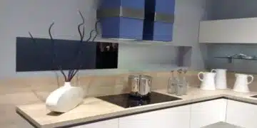 Как да подредите кухня от няколко квадратни метра: нестандартни решения 1
