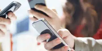 Подписано е споразумение от КРС, КЗП и КЗК за контрол върху цените на мобилните оператори у нас 1