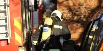 Огромна трагедия в съседна Турция! Пожар в многоетажна сграда погуби живота на две дечица 13