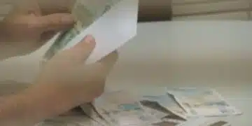 Осигурявате се на по-нисък от реалния доход, който получавате? Какво всъщност губите заради това 11