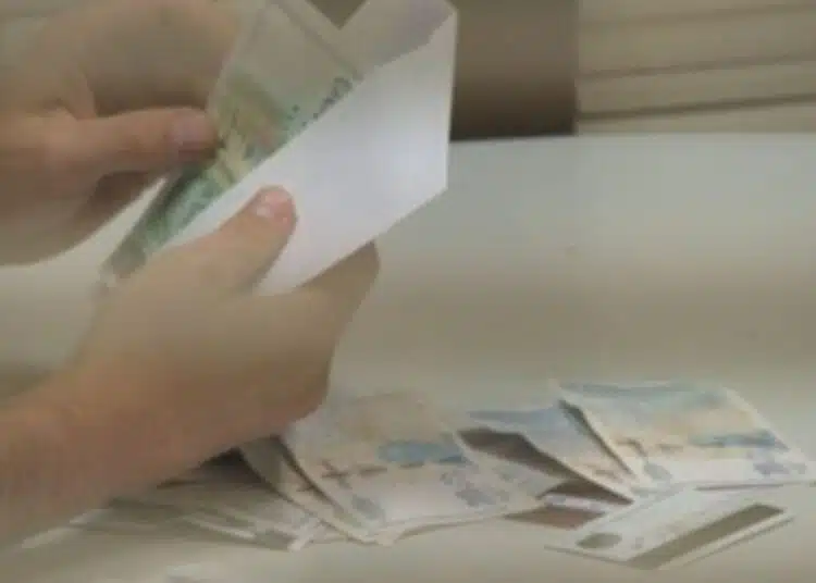 Осигурявате се на по-нисък от реалния доход, който получавате? Какво всъщност губите заради това 1