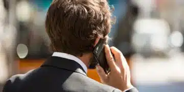 За услугата моментален превод по телефонен номер, банките вдигнаха таксите 5