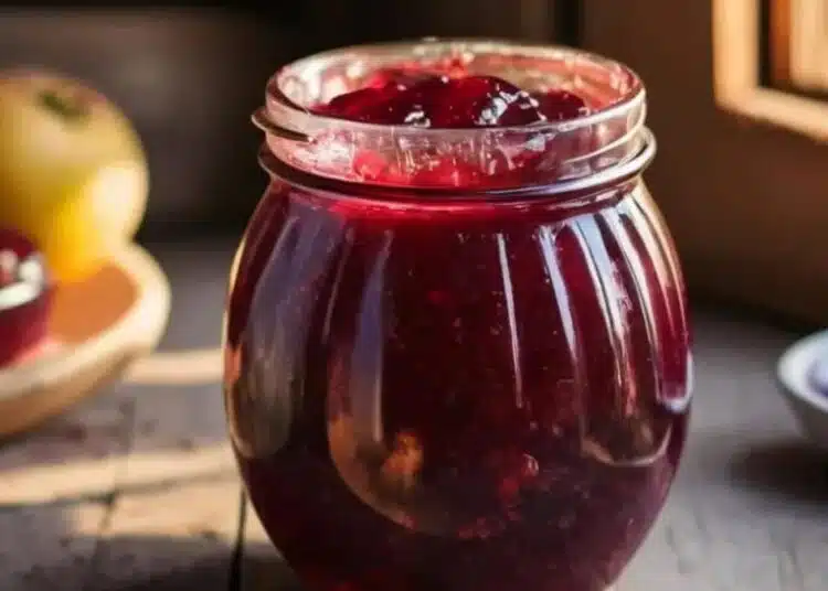 За малки и големи: вкусно и лесно сладко от черши за всеки повод (Рецепта) 1