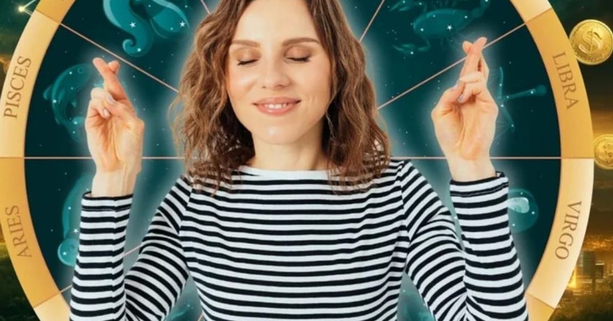 Щастлива седмица очаква тези 3 зодии от 20 до 26 януари, да бъде! Млада жена с преплетени пръсти си пожелава късмет пред зодиакален хороскоп.