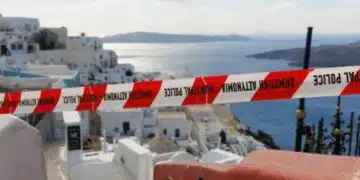 Има го като възможност! Не е изключено да се образува нов вулканичен кратер край остров Санторини 7