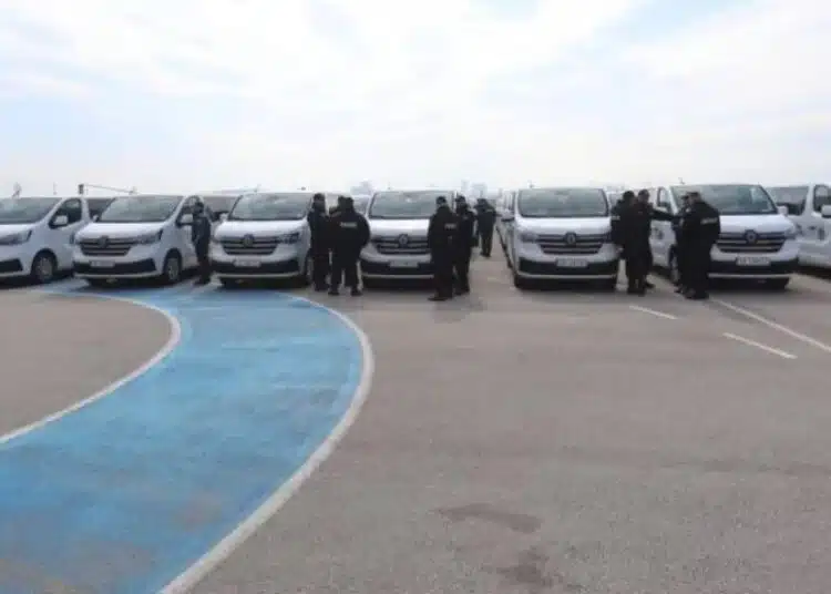 „Гранична полиция“ получи 52 нови микробуса 1